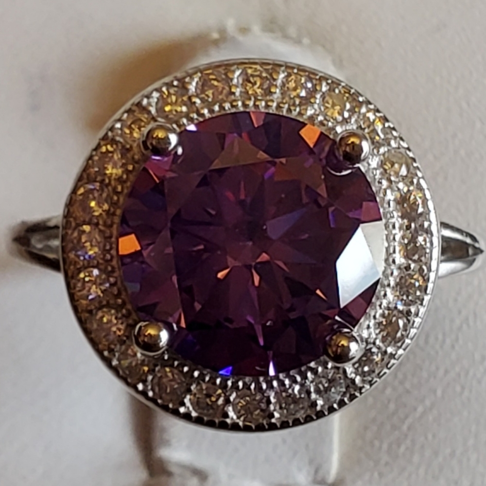 Genuine 6ct Amethyst & White Sapphires Ring Size 7